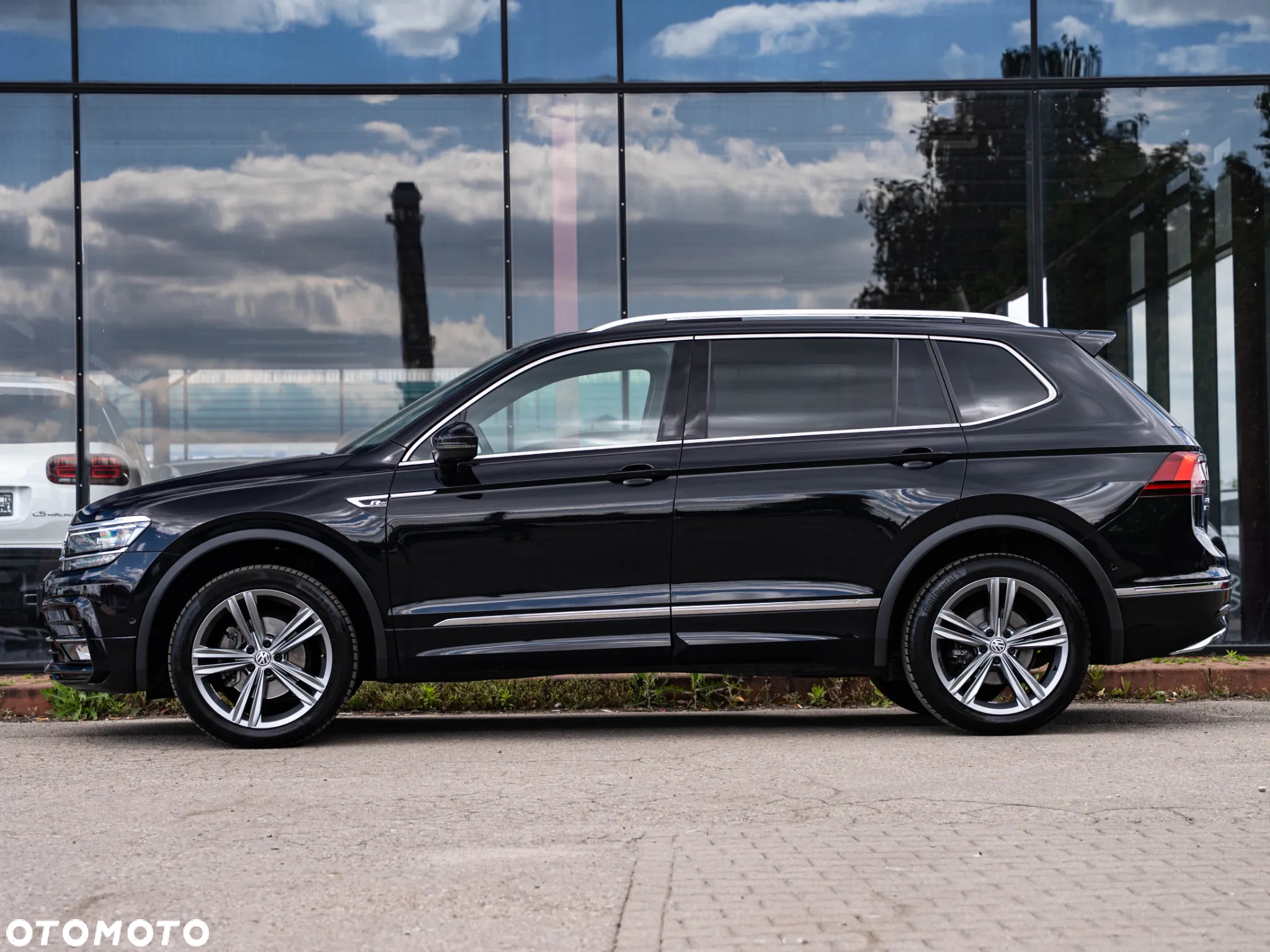 Volkswagen Tiguan Allspace 2.0 TDI R-Line DSG - 18