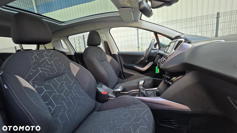 Peugeot 2008 1.5 BlueHDi Style - 11