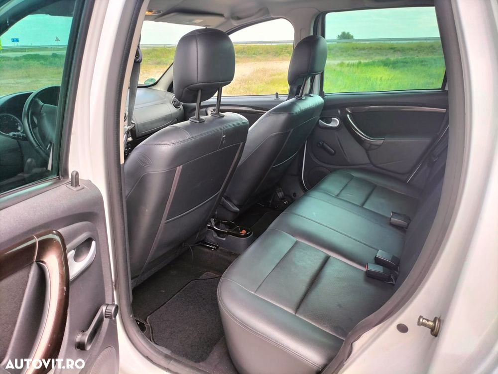 Dacia Duster 1.6 16V 105 4x2 Laureate - 8