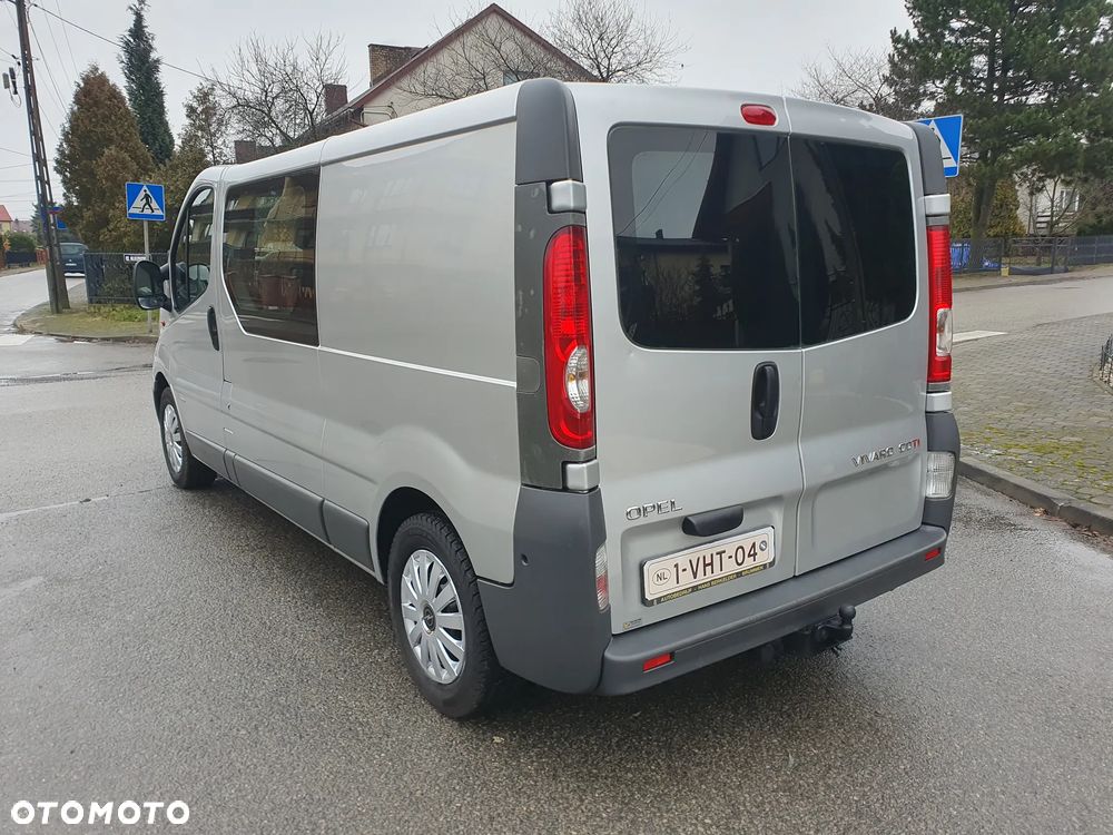 Opel Vivaro - 12