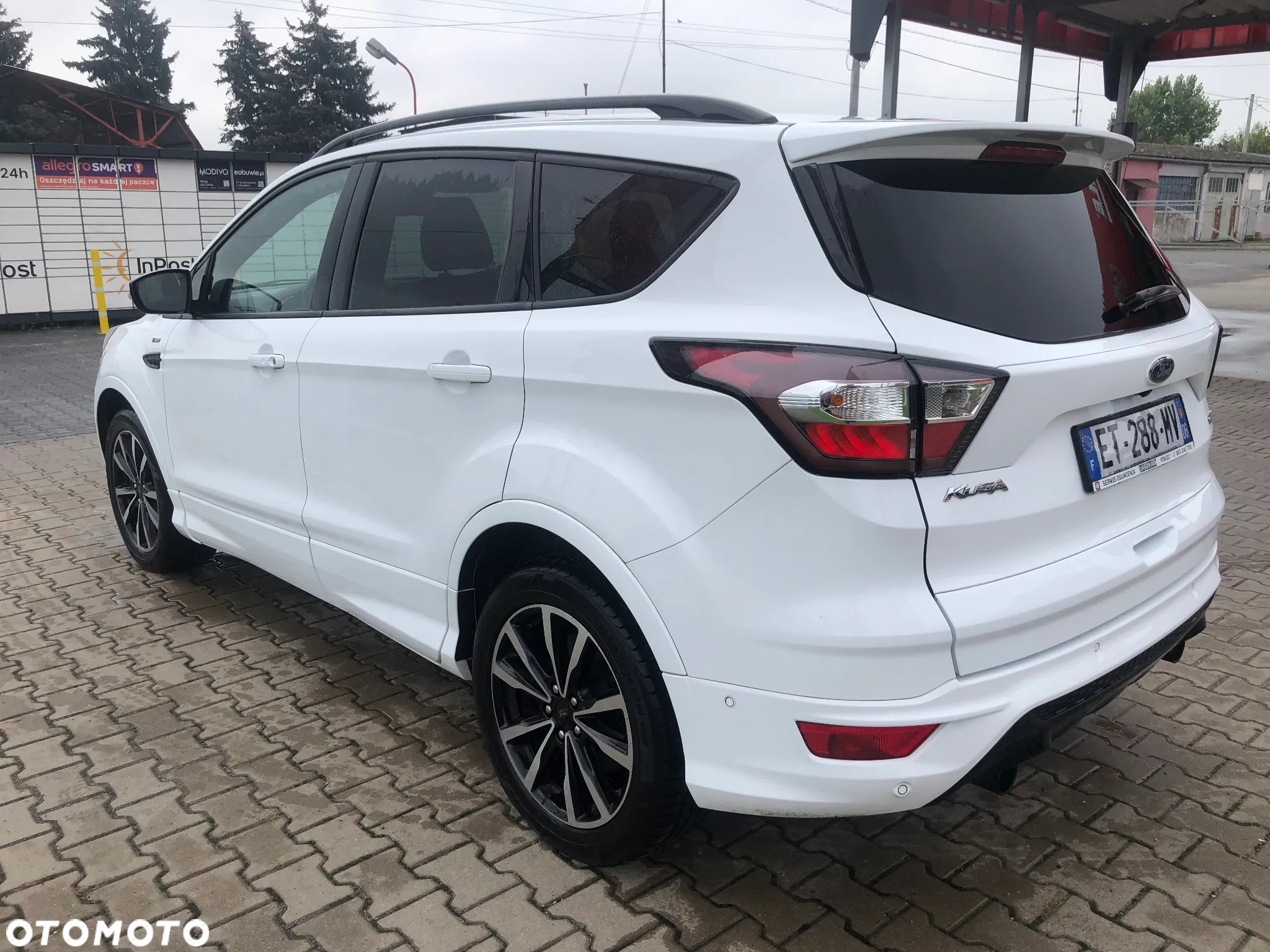 Ford Kuga 1.5 EcoBoost 2x4 ST-Line - 9