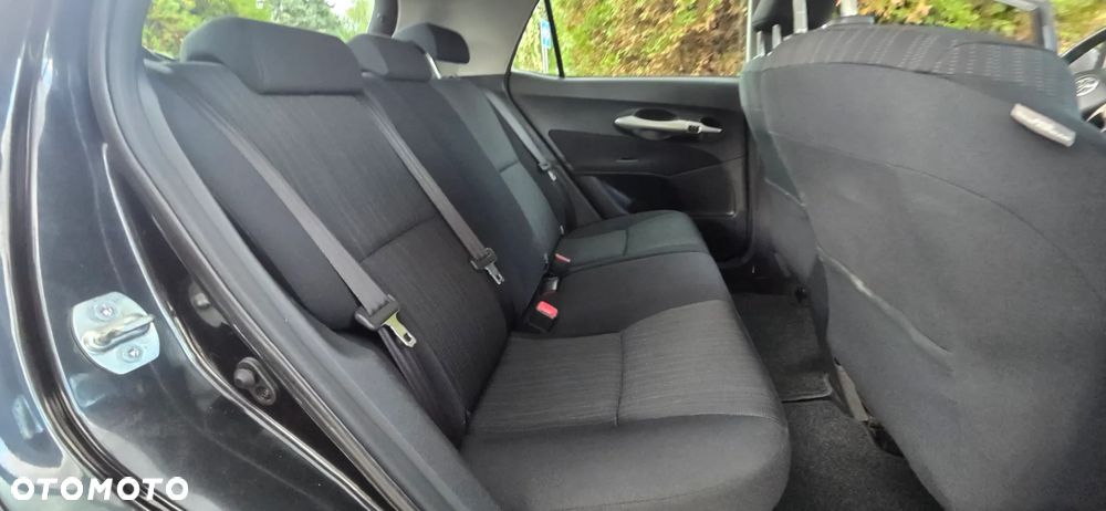 Toyota Auris 1.6 VVT-i Executive - 31