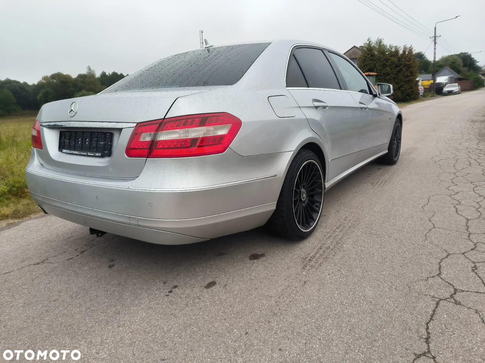 Mercedes-Benz Klasa E - 9