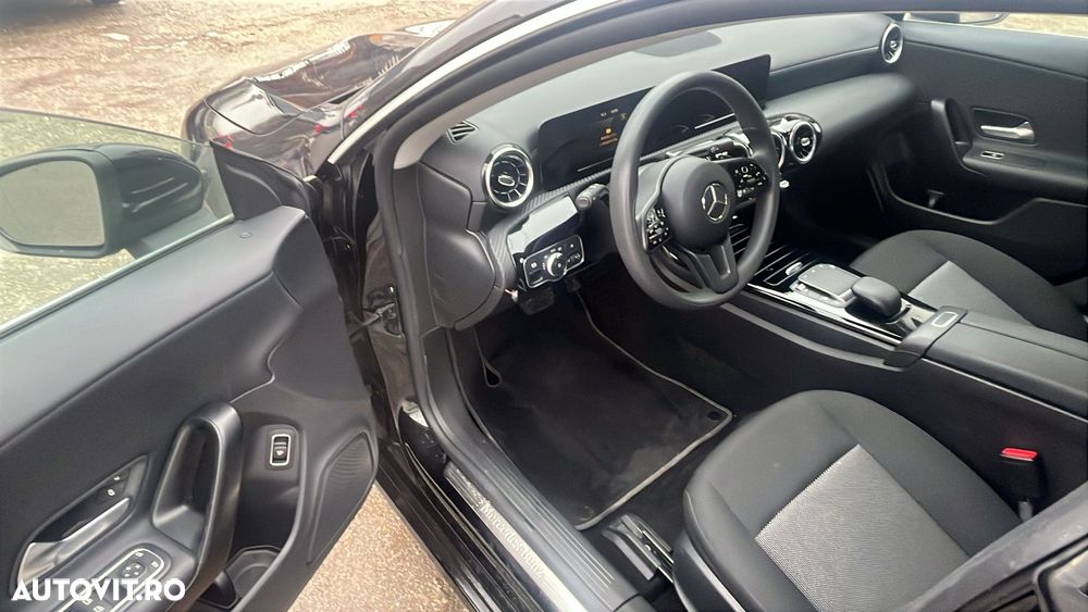 Mercedes-Benz CLA - 5