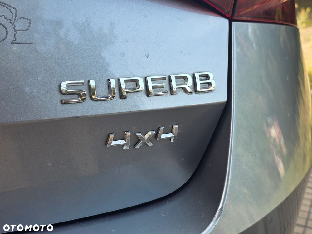 Skoda Superb 2.0 TDI 4x4 DSG L&K - 29