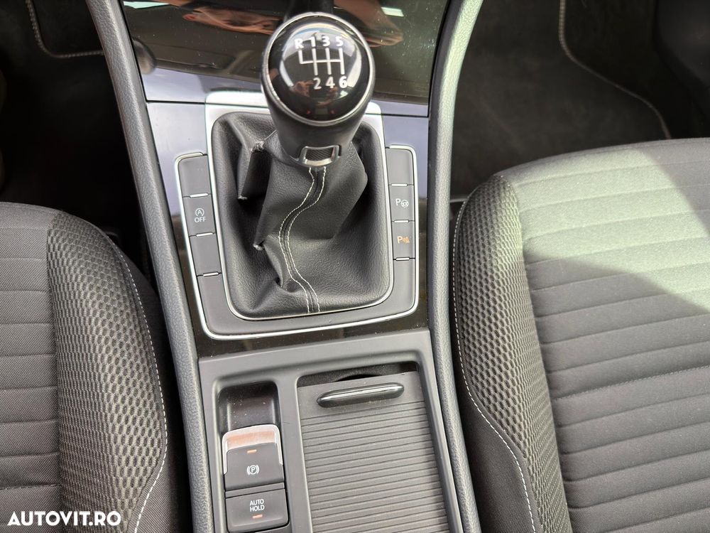 Volkswagen Golf 2.0 BlueTDI Cup - 10