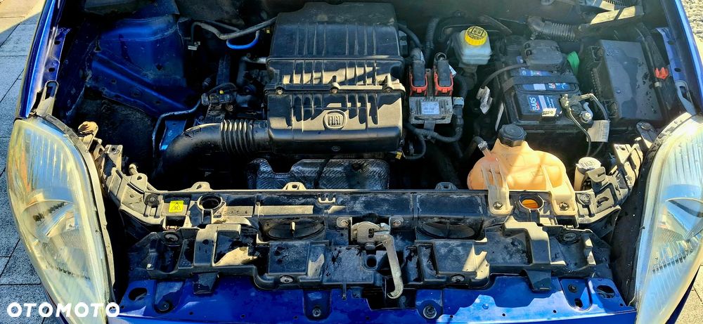 Fiat Punto 1.2 8V - 15