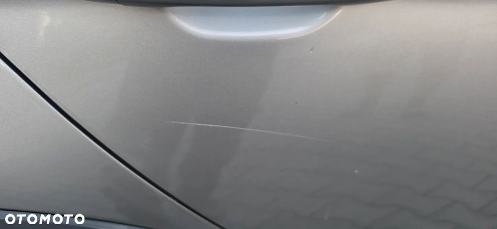Volkswagen Passat - 29