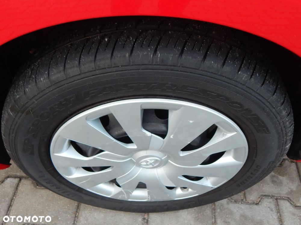 Toyota Yaris 1.33 Sol - 26