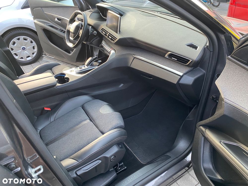 Peugeot 3008 1.5 BlueHDi GT Pack S&S EAT8 - 7