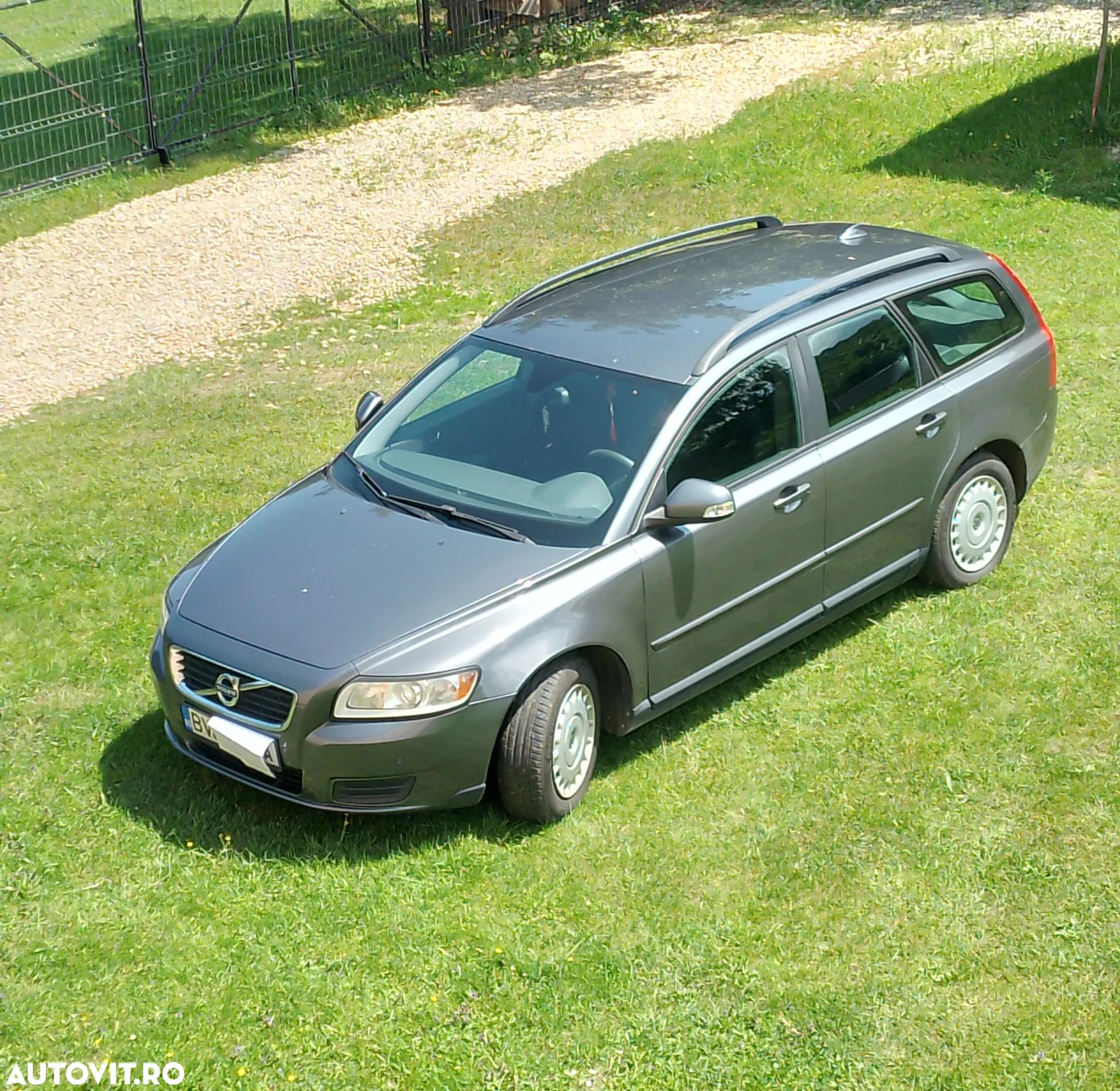 Volvo V50 - 1