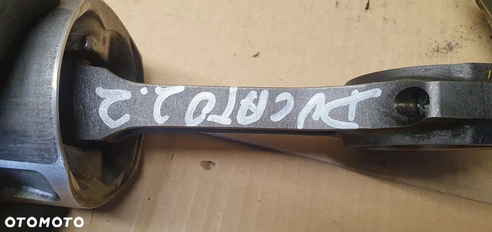 Tłok z korbowodem korbowód Fiat Ducato III 2.2 JTD - 8