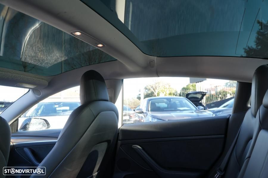 Tesla Model 3 Long Range Tração Traseira - 10