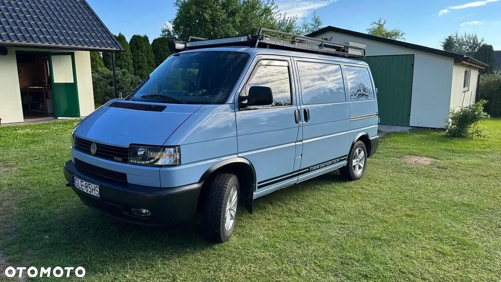 Volkswagen Transporter - 1