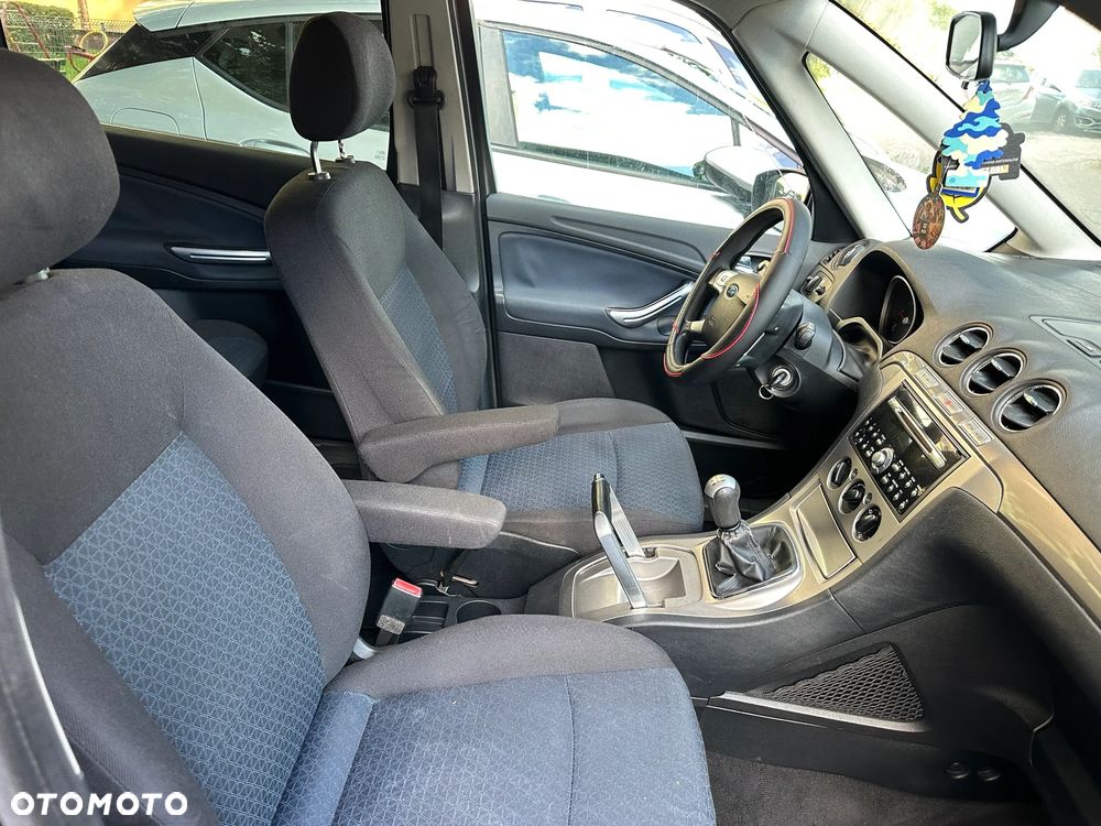 Ford Galaxy 1.8 TDCi Ambiente - 20