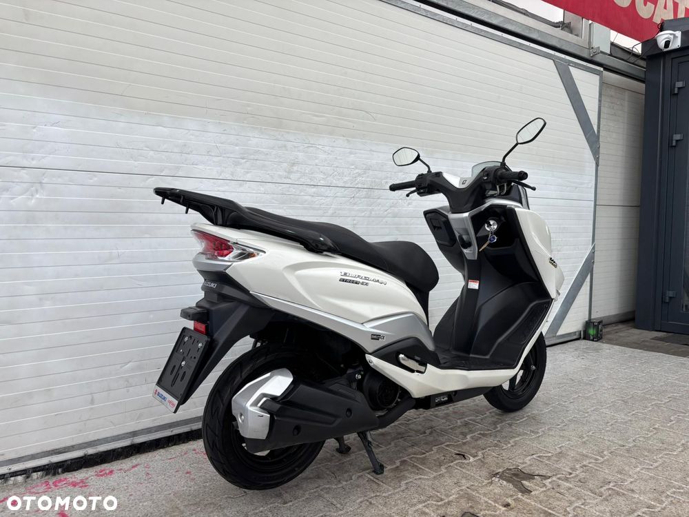 Suzuki Burgman - 5