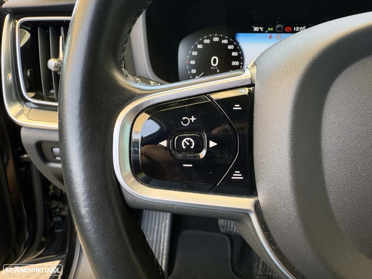 Volvo V60 2.0 T8 AWD TE Inscription - 33