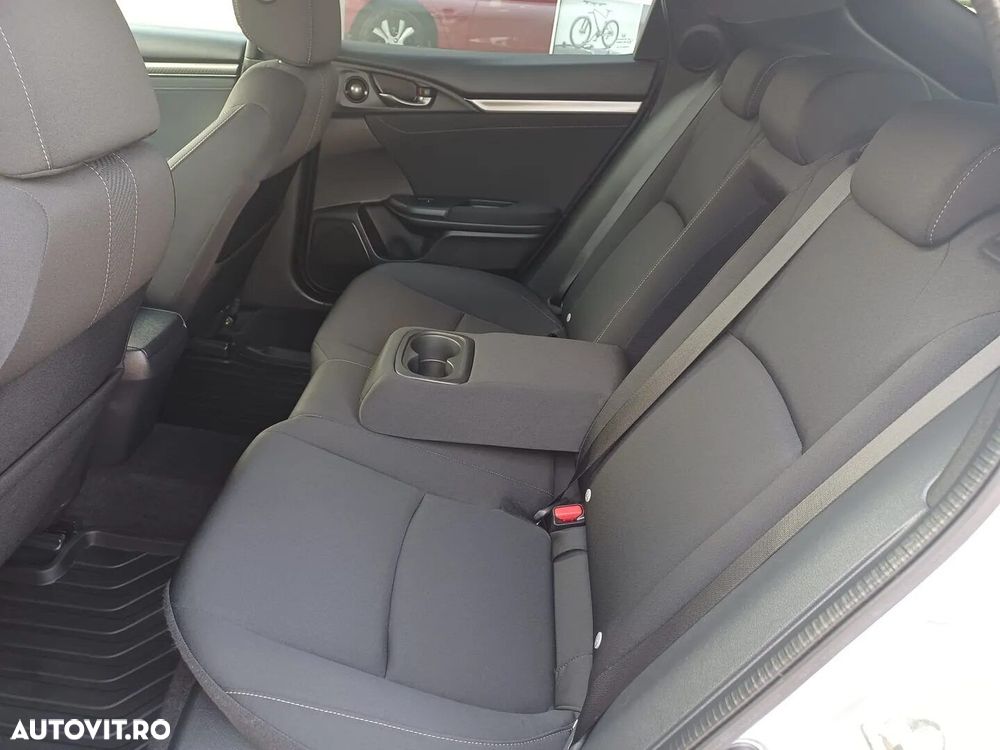 Honda Civic 1.5 VTEC Turbo Sport Plus - 9