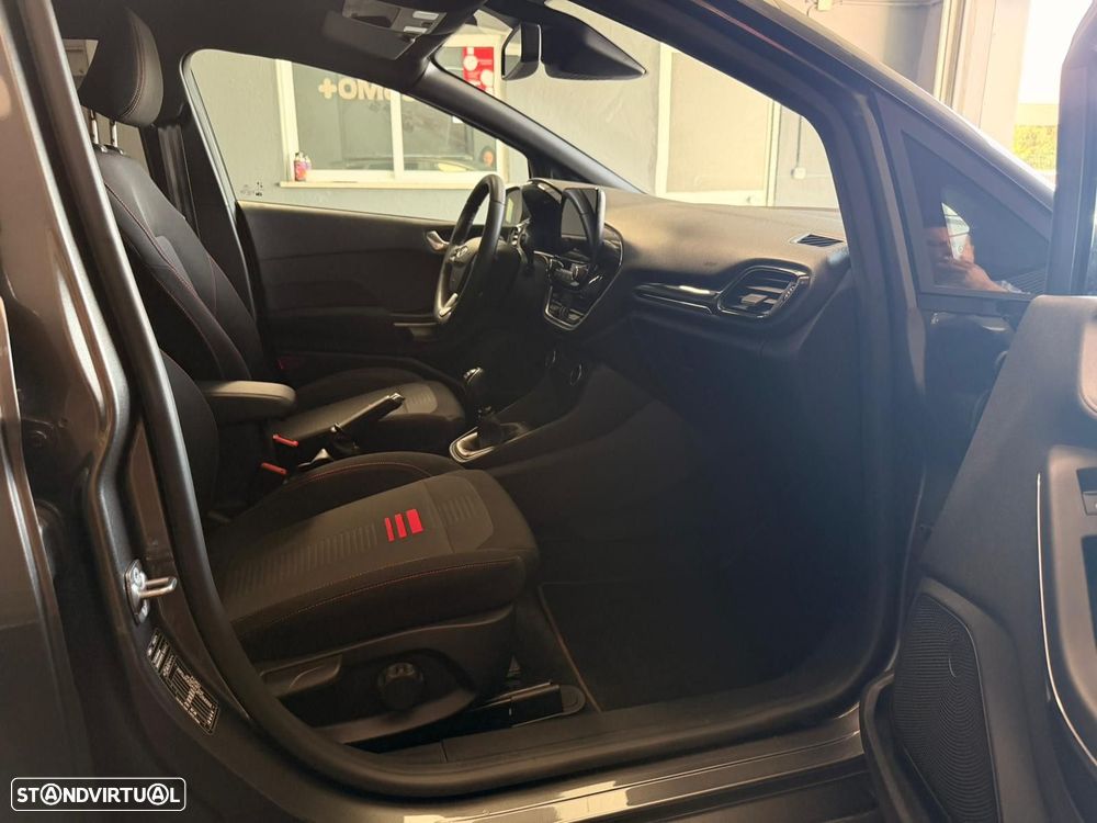 Ford Fiesta 1.0 EcoBoost MHEV ST-Line - 27