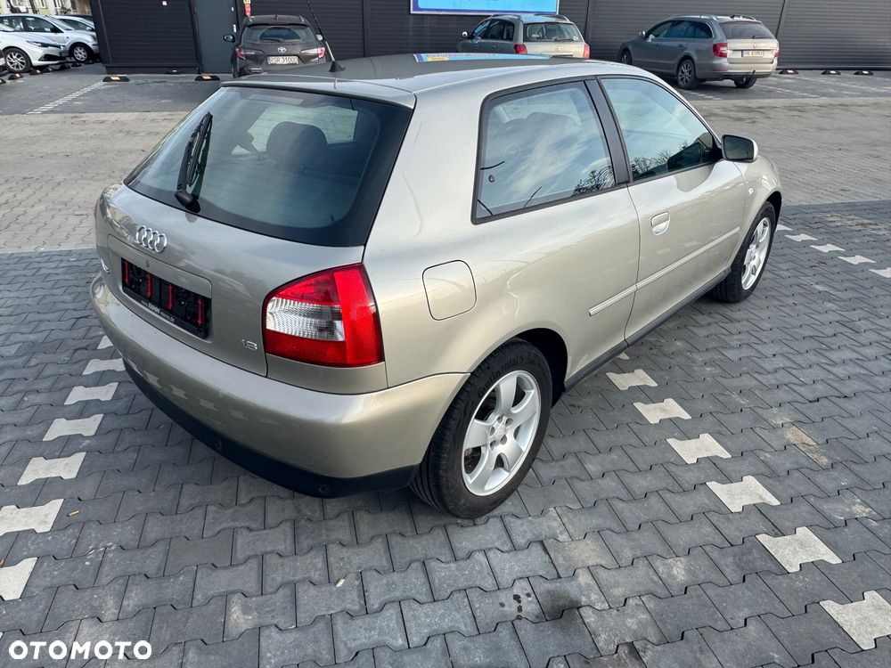 Audi A3 3-drzwiowe 1.6 Ambiente - 6