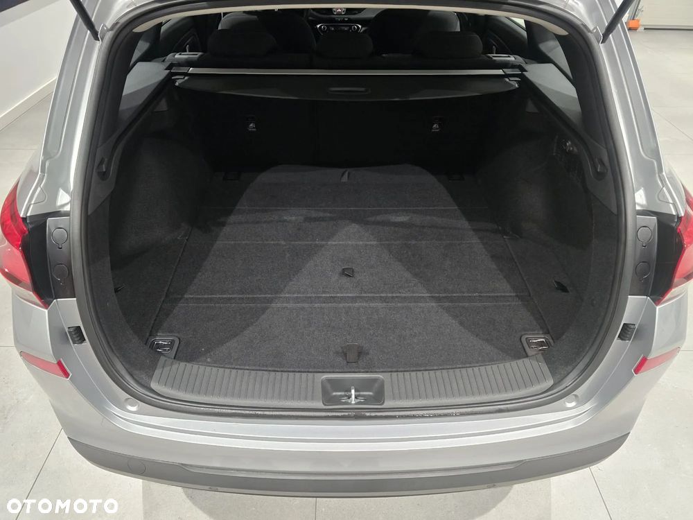 Hyundai i30 1.5 T-GDI 48V Modern - 8