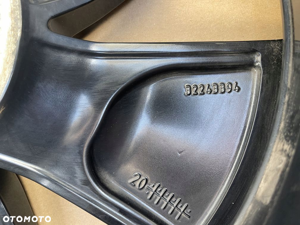 FELGA VOLVO S60 V60 V90 S90 XC40 XC60 8,5J 19 ET47 - 5
