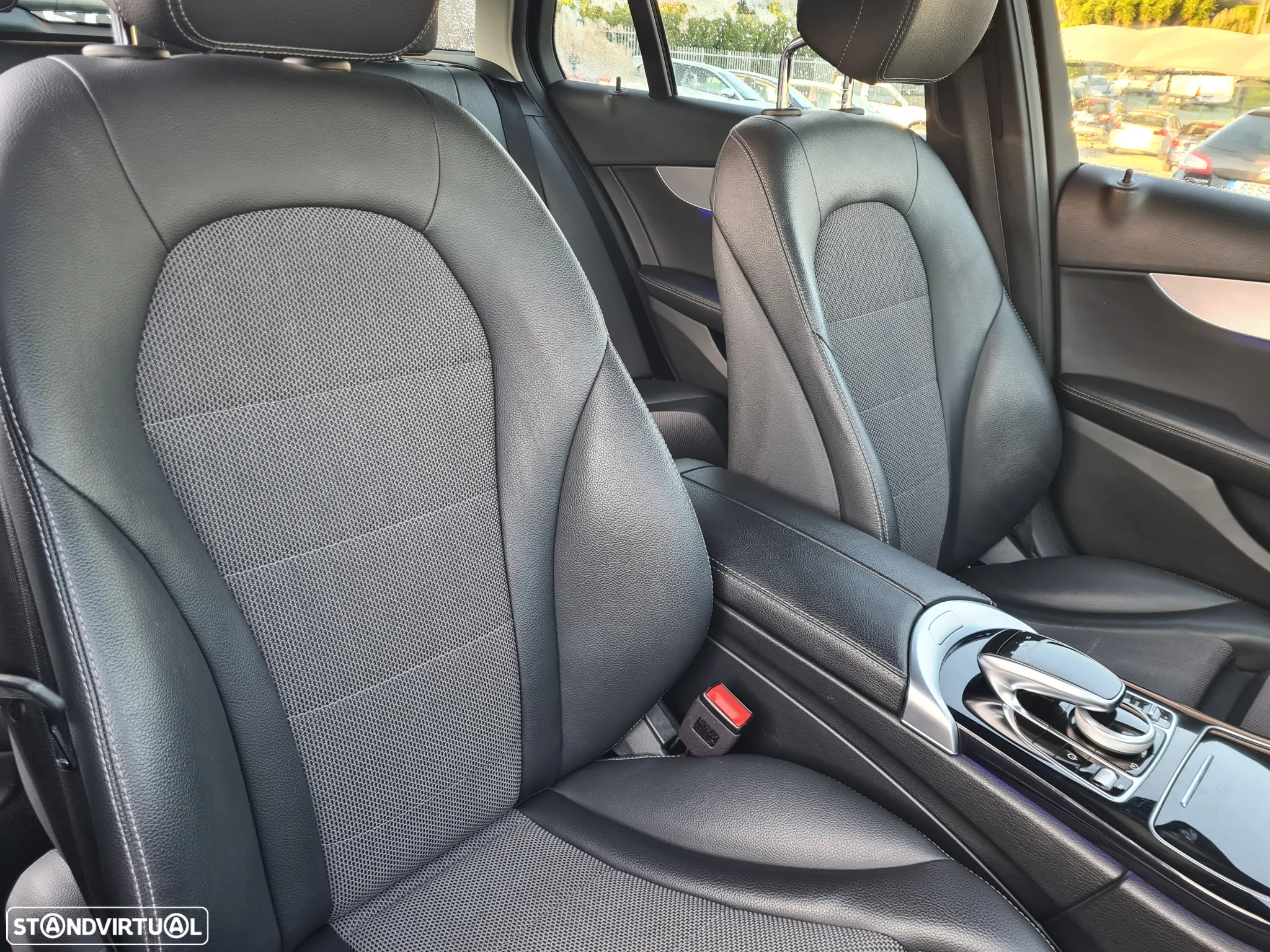 Mercedes-Benz C 220 d Avantgarde - 23