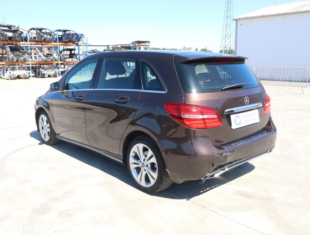 Mercedes-Benz Klasa B 180 7G-DCT UrbanStyle Edition - 7