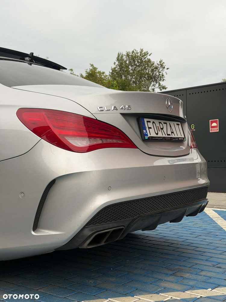 Mercedes-Benz CLA 45 AMG 4-Matic - 3