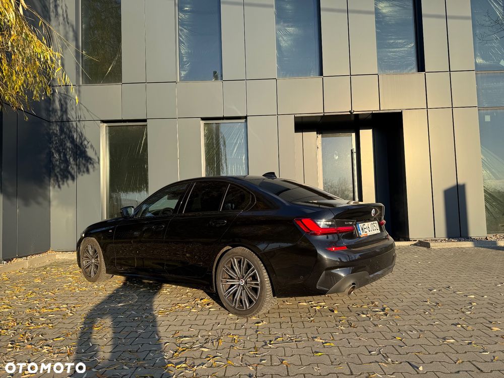 BMW Seria 3 320i M Sport Sport - 18