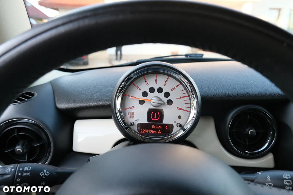MINI Cooper Standard - 21