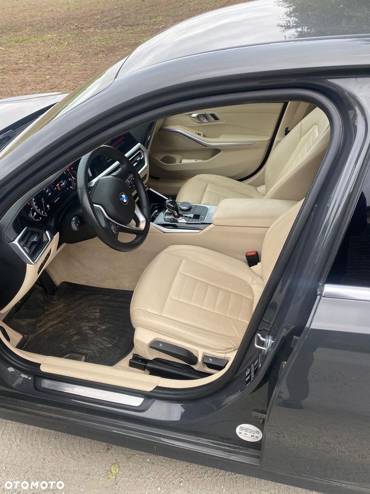 BMW Seria 3 - 12