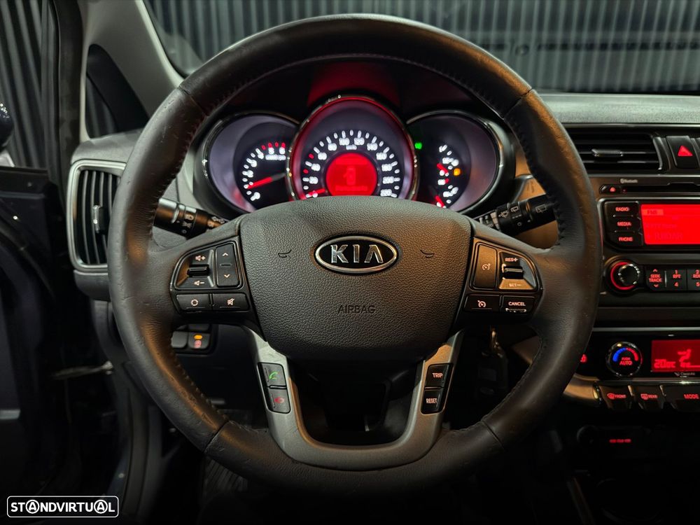 Kia Rio 1.4 CRDi EX - 17