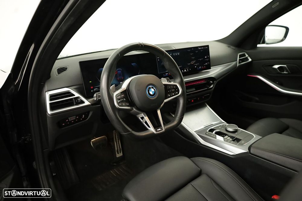BMW 330 e Edição Desportiva M Auto - 8