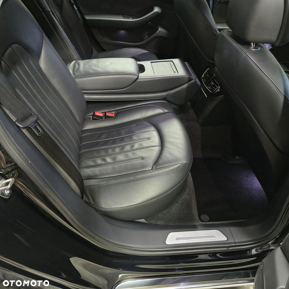 Audi A8 - 11