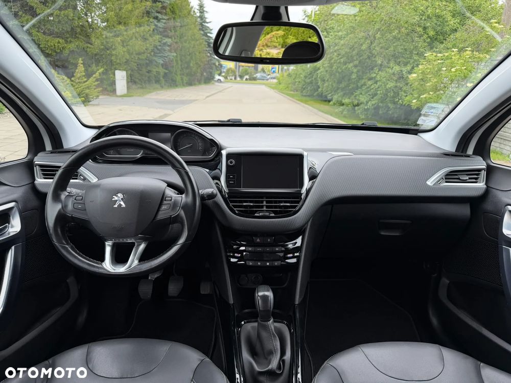 Peugeot 2008 PureTech 110 Stop&Start Allure - 23