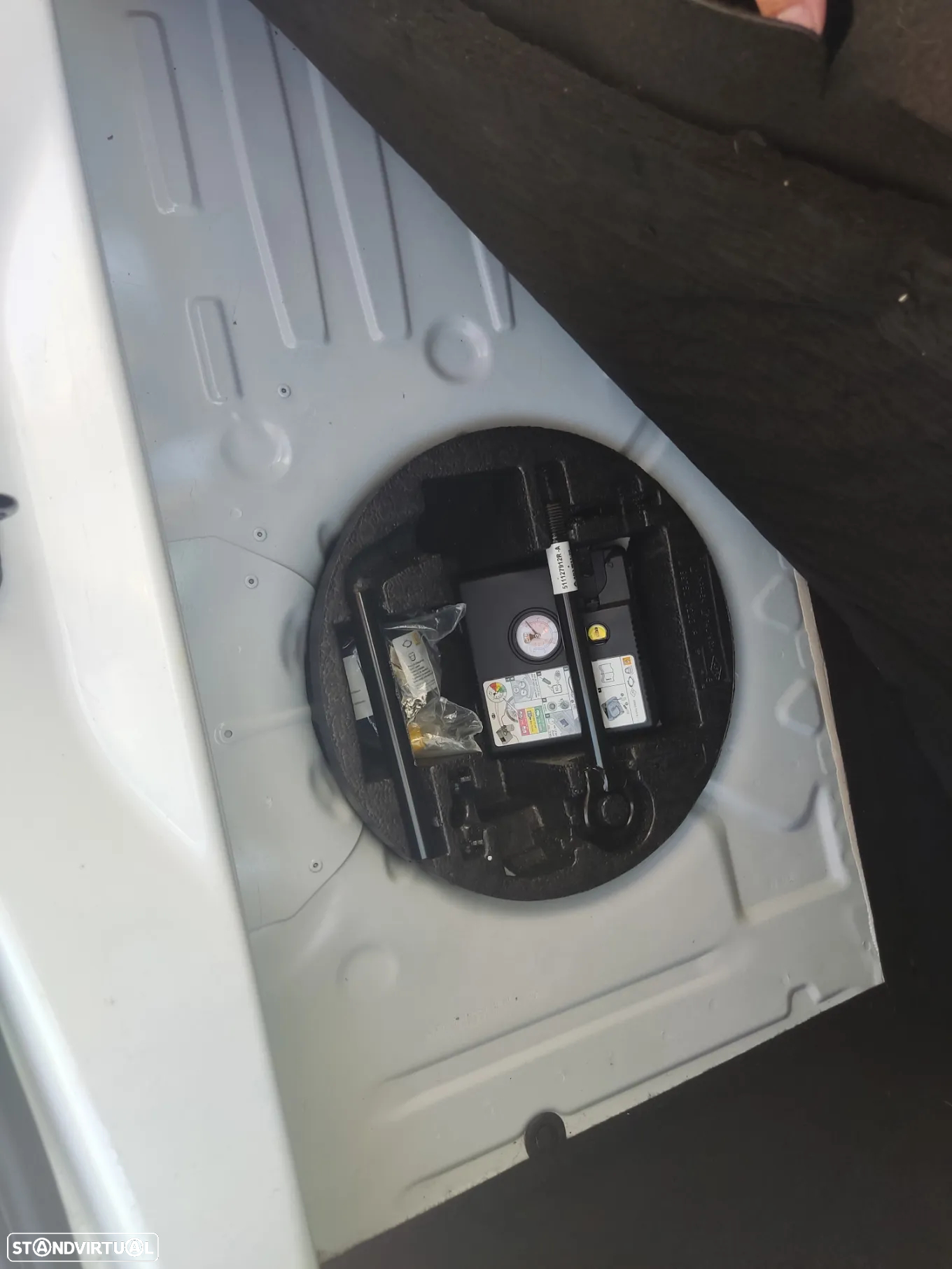Renault Zoe (c/ Bateria) EV50 110hp Evolution - 16