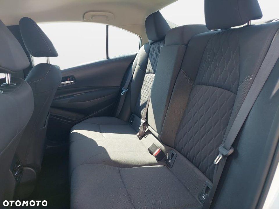 Toyota Corolla - 11