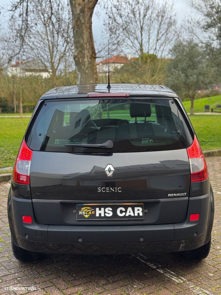 Renault Scénic 1.5 dCi Dynamique S - 8