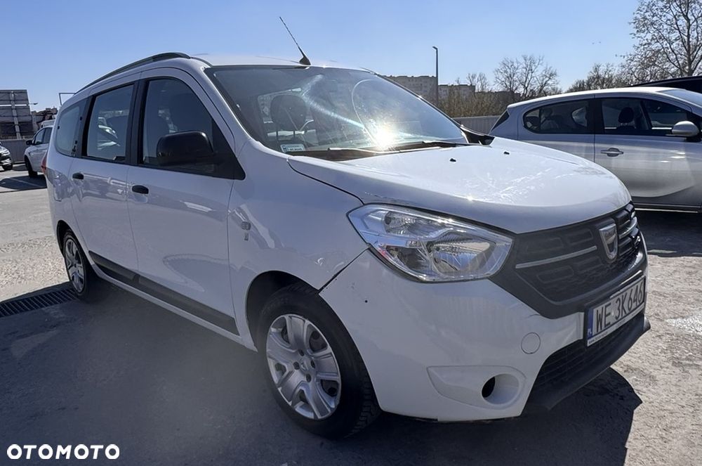 Dacia Lodgy 1.5 Blue dCi Essential S&S - 1
