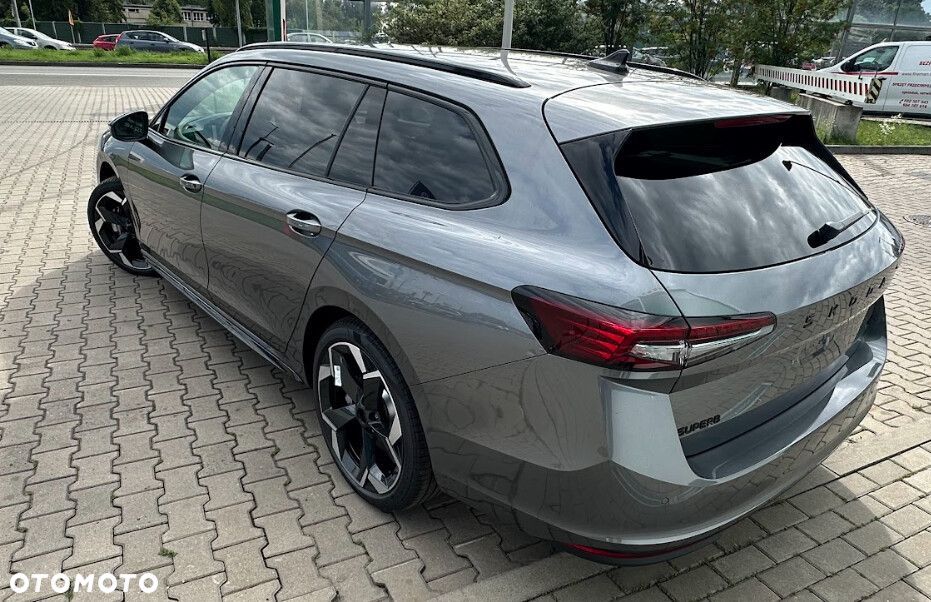 Skoda Superb 2.0 TSI 4x4 Sportline DSG - 5