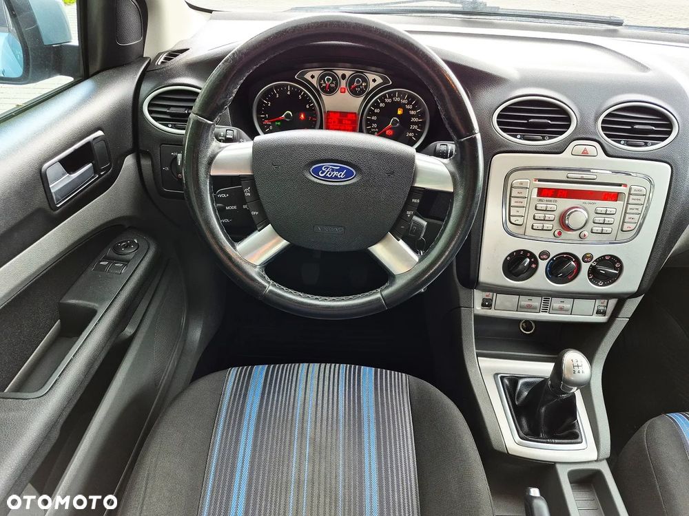 Ford Focus 1.8 Titanium - 13