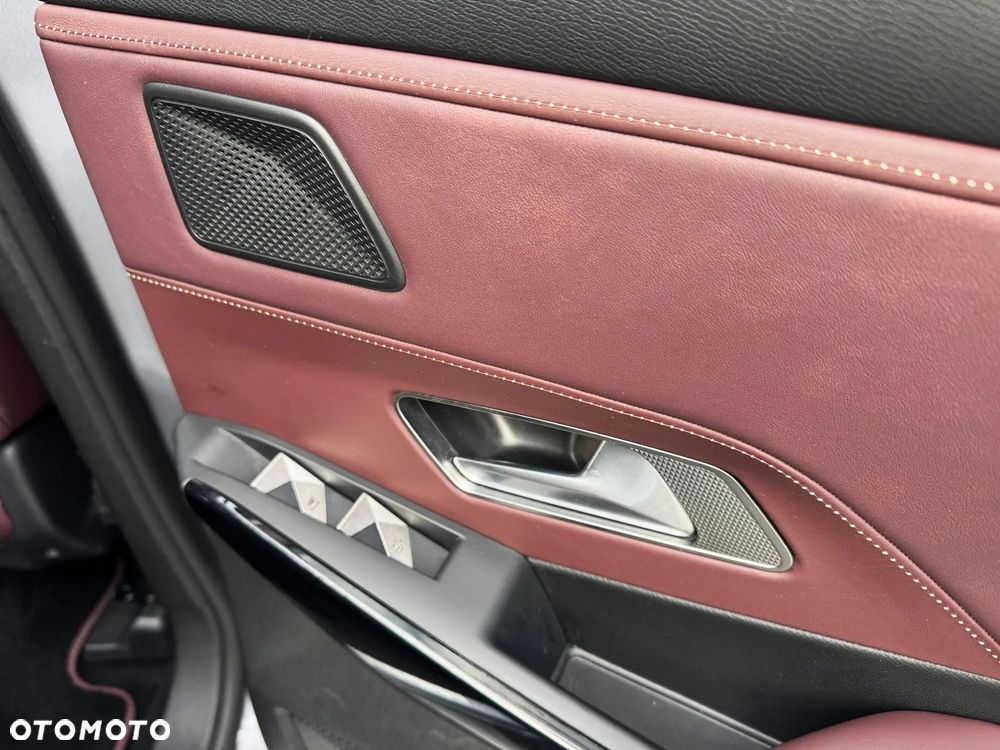 DS Automobiles DS 7 Crossback 2.0 BlueHDi Performance Line + - 26