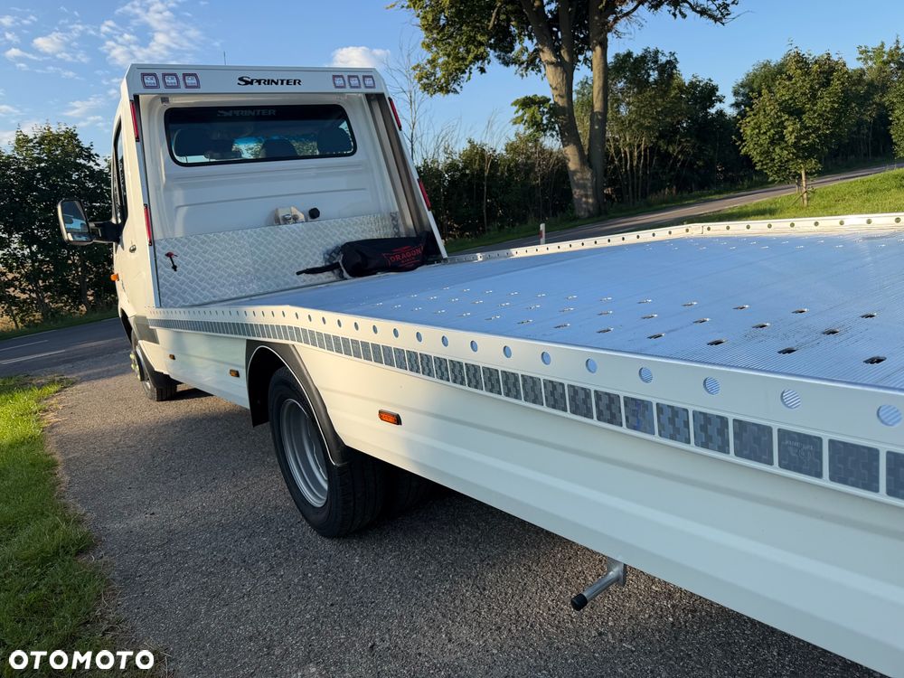 Mercedes-Benz Sprinter - 21