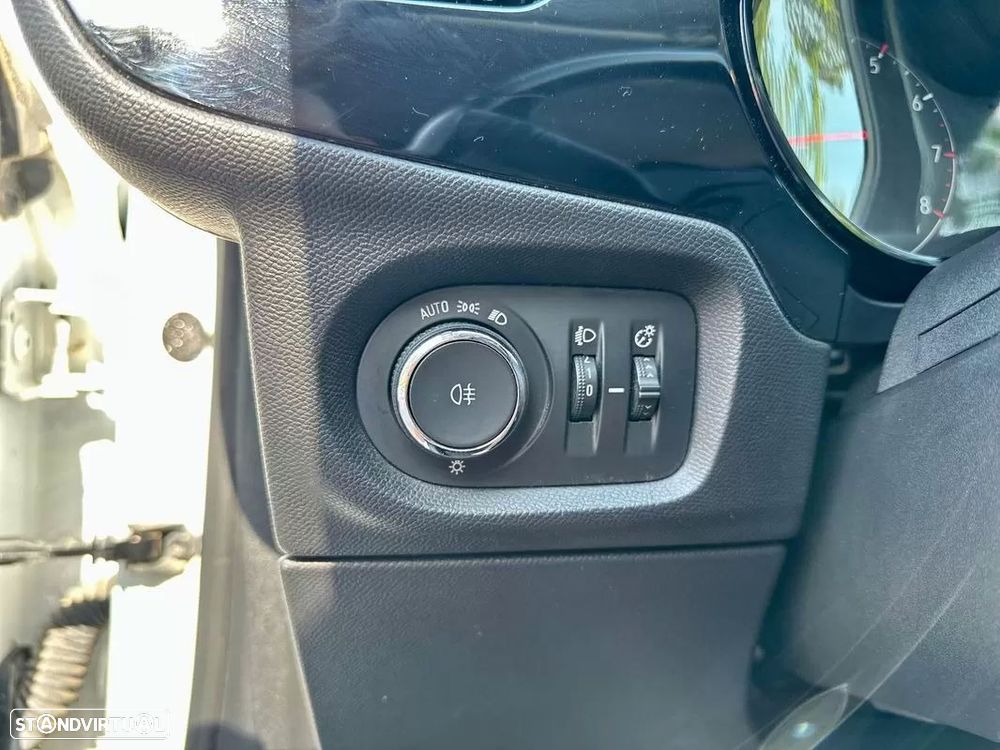 Opel Corsa 1.2 Edition - 29