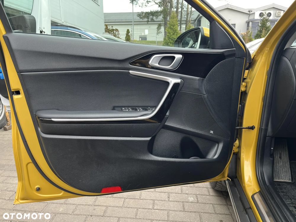 Kia XCeed 1.5 T-GDI Business Line DCT - 10