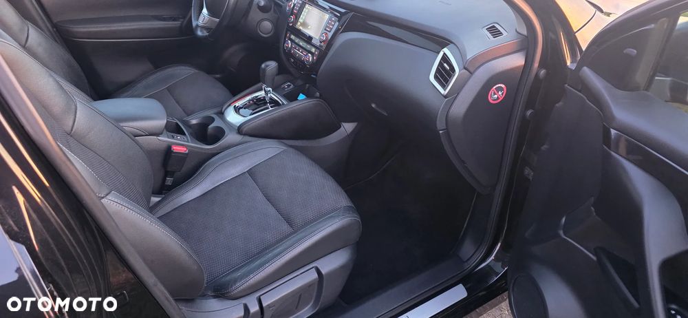 Nissan Qashqai 1.6 dCi Xtronic TEKNA+ - 11