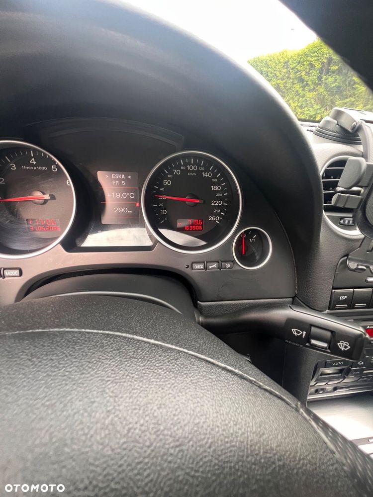 Audi A4 Cabrio 1.8 T - 24