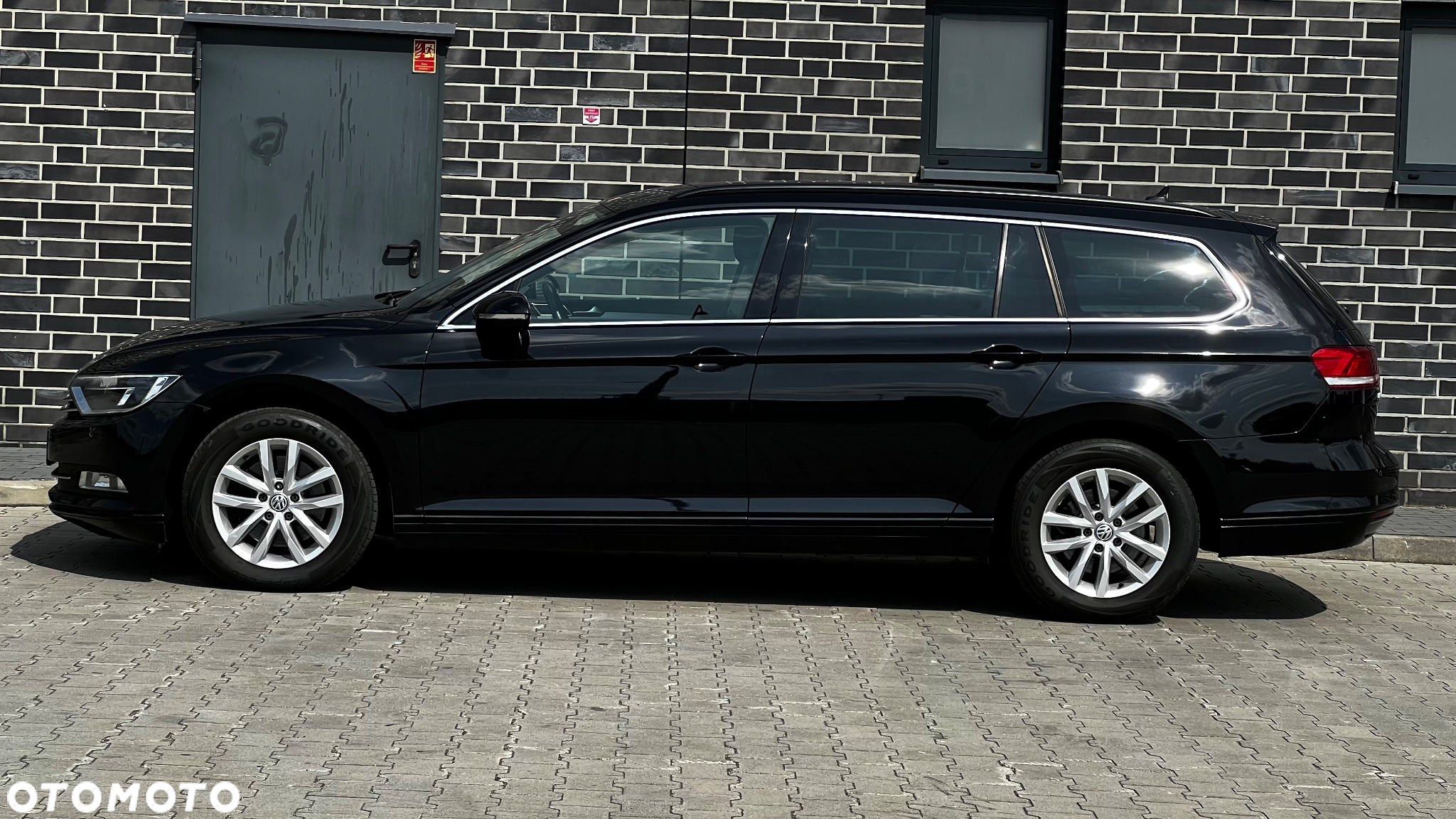 Volkswagen Passat 2.0 TDI BMT Highline - 13