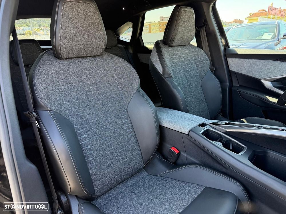 Peugeot 3008 1.2 Hybrid Allure e-DCS6 - 17